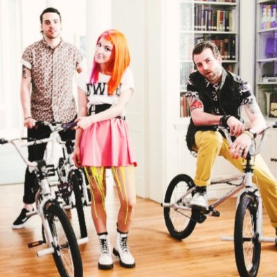 THG ll Divergent ll Paramore . Fangirling all the time ✌️