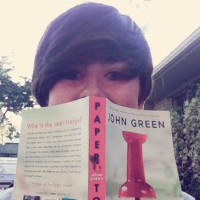 17. books. netflix. food. fangirl. that is all.