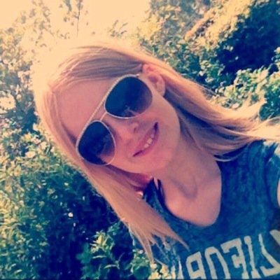 Volleybal ~ Loveyouumeis' x Martine ~ loveyouuspecialgirl xxmel ~ havo ~ linde college ~ vrienden en familie ;) ~ friesland