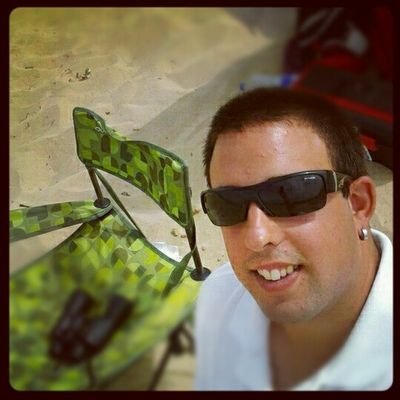 seguidor f.c barcelona y socorrista en cruz roja