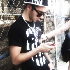 creativetwx's profile picture. writing fanfics for boybands