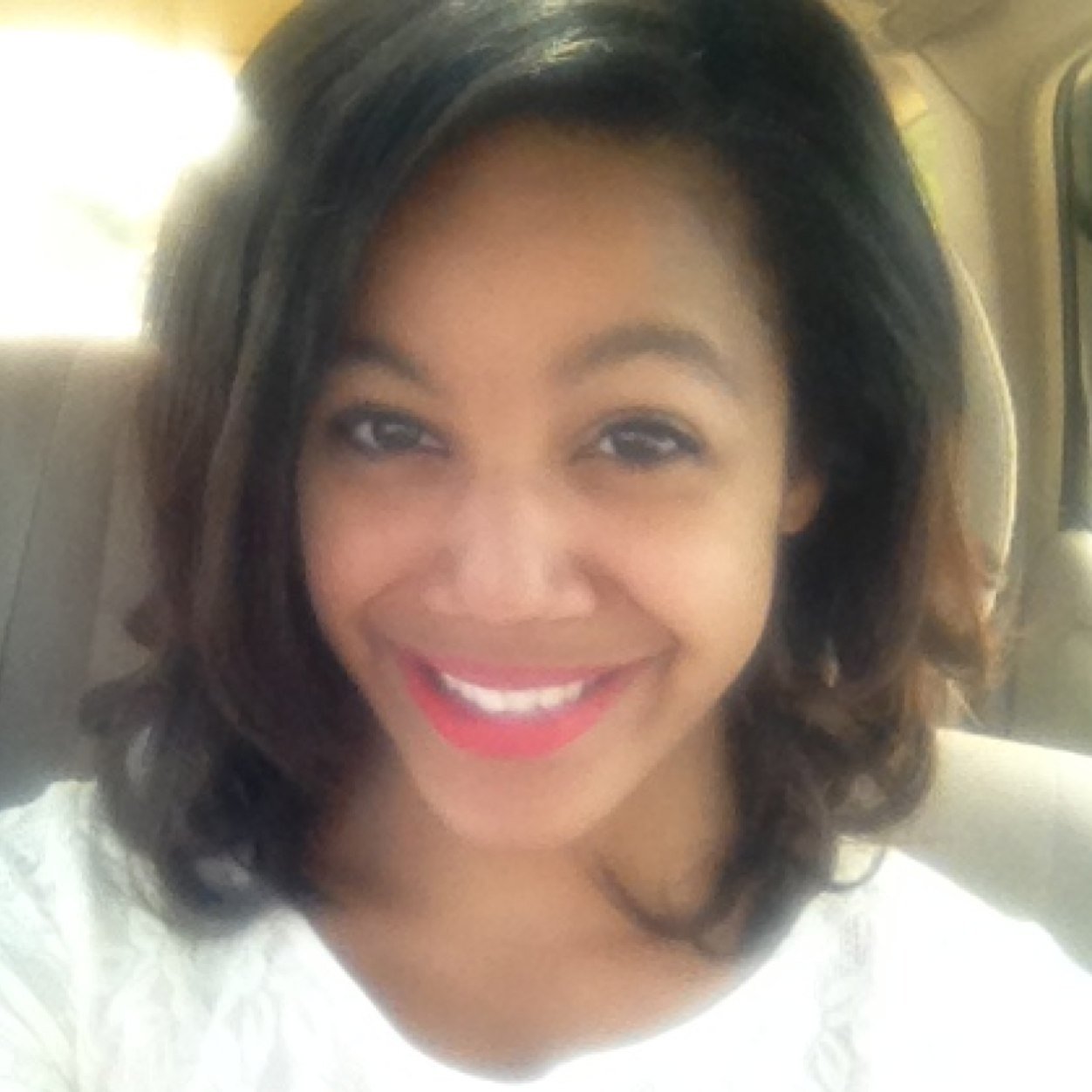 Hunnybunn1991's profile picture. Real Estate Agent, Mom and Wife to be. Life is what you make it, and I intend on making the most of it.