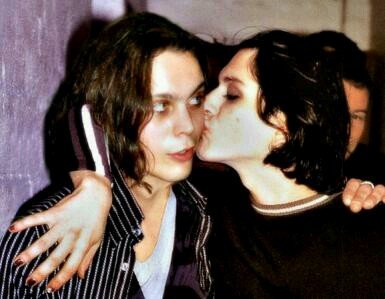 здесь нет информации, полезной тебе. @FrankIero @gerardway @mikeyway @raytoro ‎