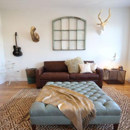 Featuring the BEST listings in Williamsburg, Bushwick, Greenpoint and Ridgewood.  Your social media stop to what listings are popping in North Brooklyn