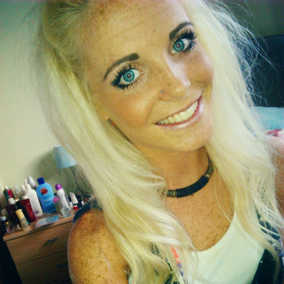 live life to the full.
instagram- kayleypricex3
snapchat-kayleypricex