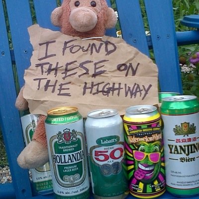 St00pid_chimp's profile picture. I'm a bear! RAAAAAAAWRRRRRRRR!