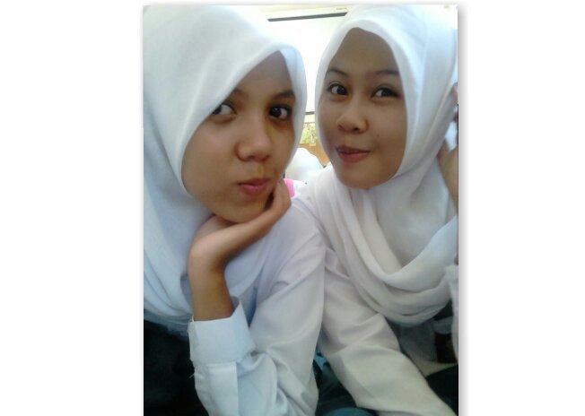 Student Indonesia. follow my IG: @sanisa.ica and Follow my ask.fm @Anisaningtias . Mention just follback, thanks
