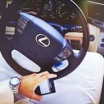 KM66066KM's profile picture. ‏(عاشق حروف القصيد)