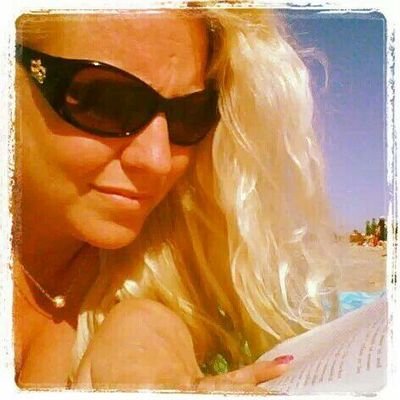 LOVE FAMILY, FRIENDS and FUN!!! Live in Vegas, love being married and love my kids! Love all the things I learn on X!! Follow ME to......♥
