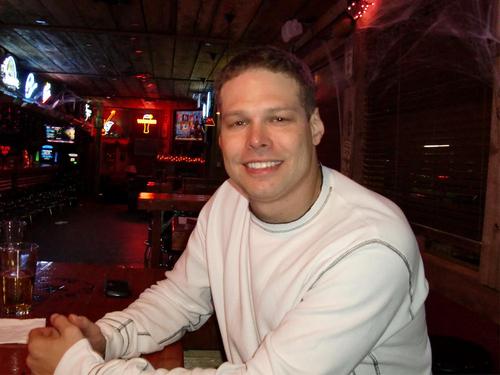 Portland State University (Bachelor’s degree in Political Science, magna cum laude). US Navy Veteran. independent.