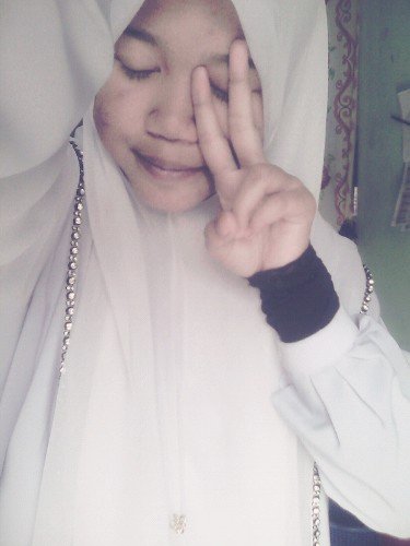 siti | 16 | perak