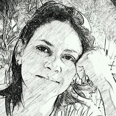 Comprometida, Transparente, Constante y con ganas de ser mejor persona cada día...
