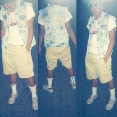Aye....I Think Ya Should Follow Me If You Want Me Too Follow Ya Back,But Thanks Ya Kik bubbadaniels23 Instagram _ronald_gene_  Snapchat bubbswerve23