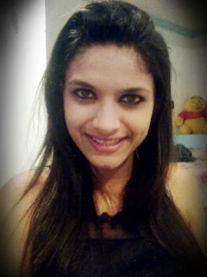 • me dissérαm que quαnto mαior o sonho , mαioor o tombo³ .
Mααs perαii . Quem disse que eu tenho medo de cαir ? ;)♥