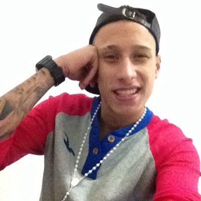 o meu sonho vai Além... Felicidade, Sorriso estampado adianto o meu lado eu só quero viver bem !!