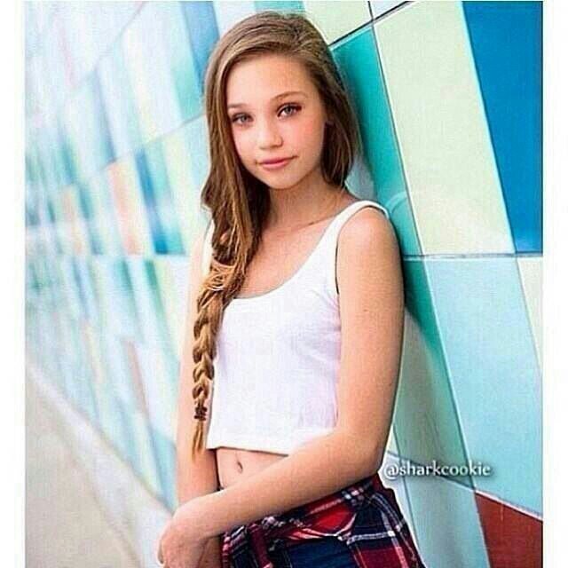 Hi my name is Maddie! | No family | Dancer | Single | ROLEPLAY