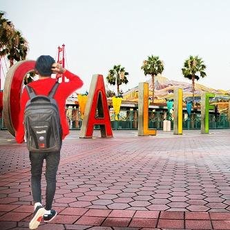 Hallo friends, i'am is dedy :D i'am is moesliem, i live in Batam Island,I was born in 1993, greeting for who followed me  ^ _ ^