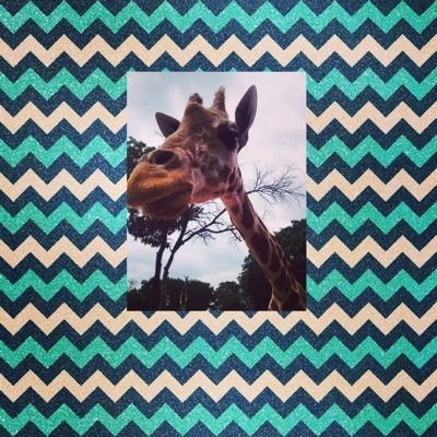 I wanna be come youtuber famous so i hope i do, go check out my channel link below, also im'a amazing. Actress