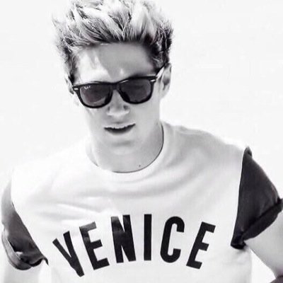 One direction || ❤️ pizza || i need concert tickets || JOSH DEVINE FOLLOW ME PLEASE ||