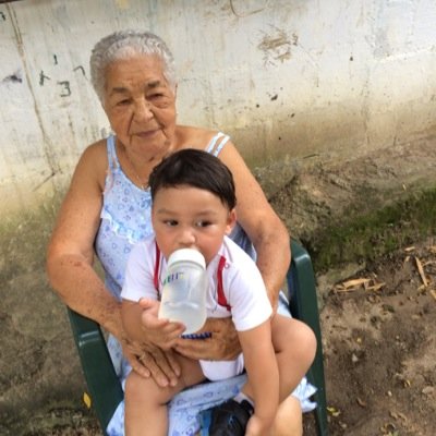 carlosespin42's profile picture. 