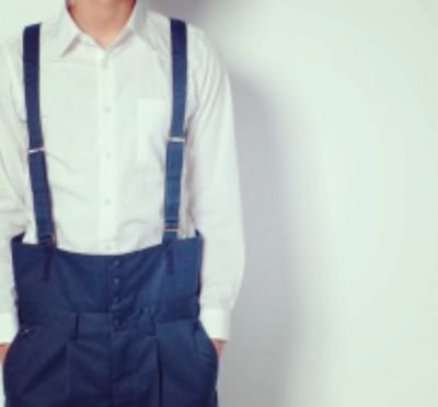 frhmbfc's profile picture. 返品はいかなる場合でも受け付けませんので、納得行くまで質問してください！。気軽に値下げ交渉してください！ノークレームノーリターンでお願いします！キャンセルは受け付けておりません。着払。均一価格のものは福袋と同義です。