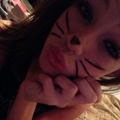 DdivieIvie's profile picture. 