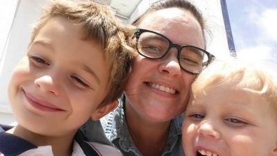 Is it May yet?!  IndyCar SUPERfan; Pharmacist who left to become a VERY happy HS Biology/Special Ed Teacher; The sooo NOT cool Mom of Gareth and Donovan