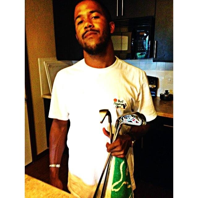 whatgodine's profile picture. 