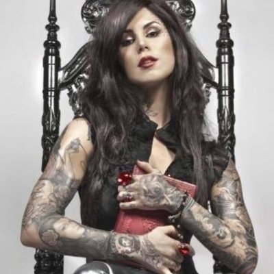 Madre del odio y de la venganza | Creadora de la manzana mas famosa de la historia. | Hermana gemela y compañera de batalla de Ares. “Para la más bella...”