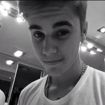 •It all started with a guitar and a water bottle• ♛justin is the prince that resscued me♛