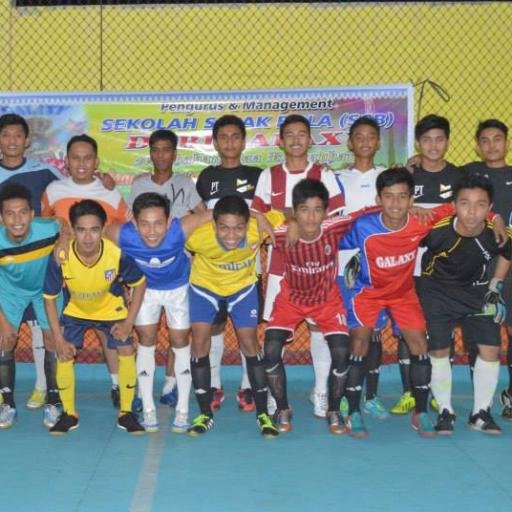 MRizkyFauzy5's profile picture. Allah ♥ , SMA N 2 Mandau , SSB Duri Galaxy , Alumni SMP N 3 Mandau ♥KOSCO