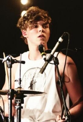 #vote5sos
