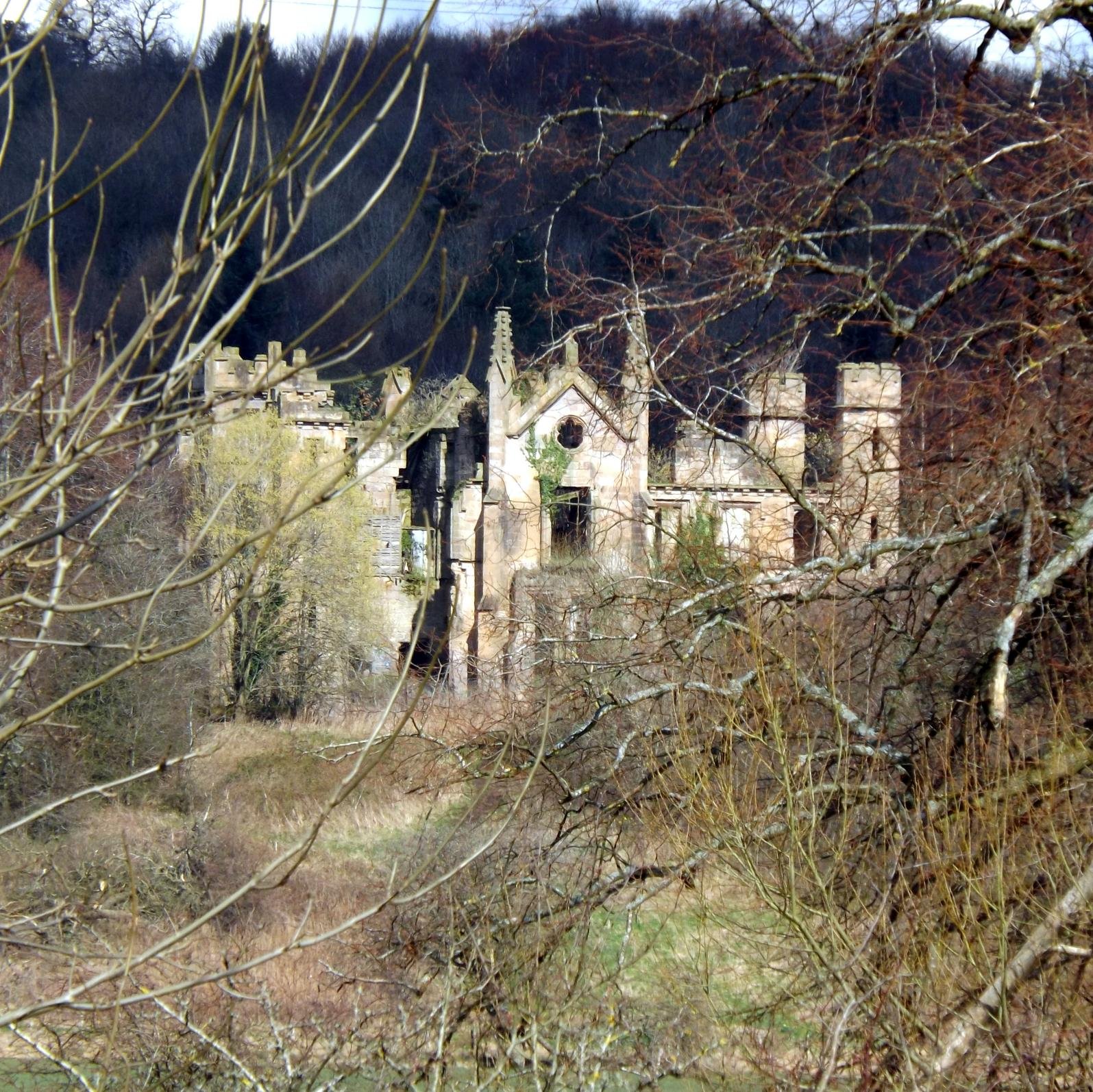 Twitter account for Lost Houses of the Clyde Valley, see also @ScottClydeTrail - Celebrate our Lanarkshire Heritage!