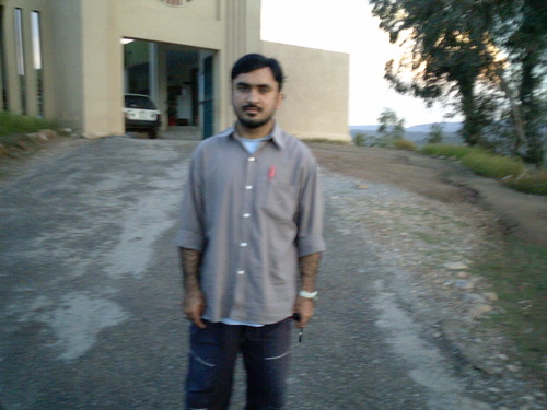 mali142's profile picture. 