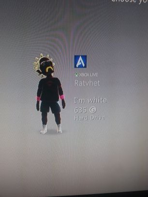 king_deyo's profile picture. Trickshotter and clear out. add Ratvhet. looking for a clan.