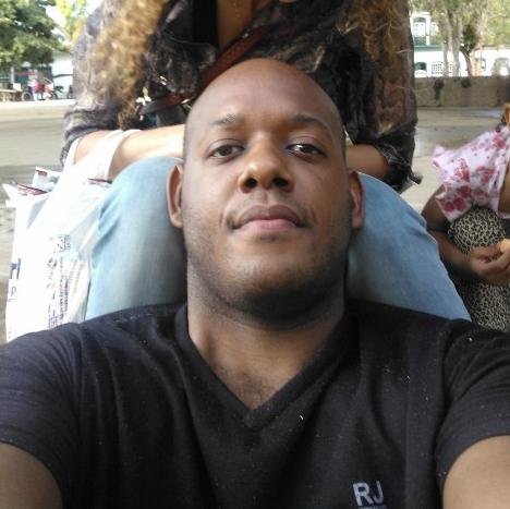 É melhor ser feliz do que ter razão.