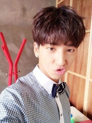 _muthia960325's profile picture. love b1a4 so much♥ @b1a4_gongchan