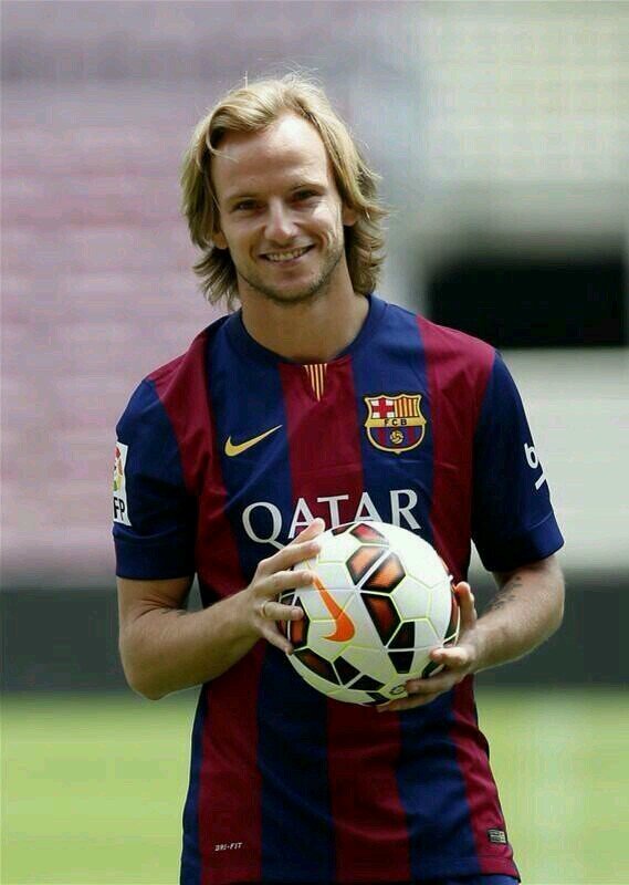 FANBASE UNTUK PARA FANS IVAN RAKITIC!#CULESFCBARCELONA!.LAHIR diMöhlin 10 March 1988