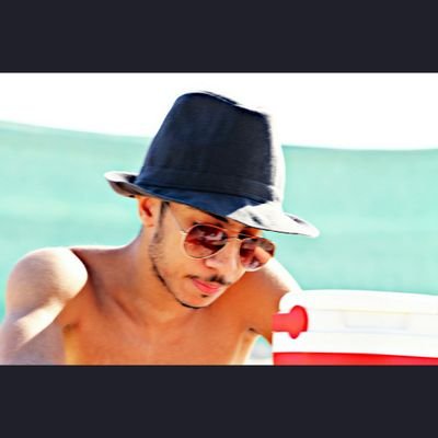 كلج أهني [ ♥ ] ي روح احمدو ونبضه!~♥♡            Instagram: A7mdooo_q8i