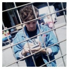 baby, can u cuddle me? Harry.