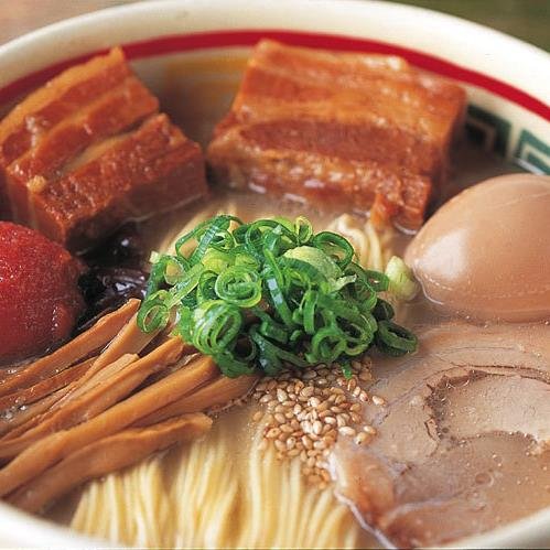 silvrasus's profile picture. 