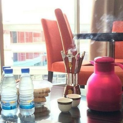 : ‏مَا أقَساه مَن شُعور عِندَما تَكُون عَاجِز عَن الإبتعَاد وَمَمنُوع مَن الإقترَاب