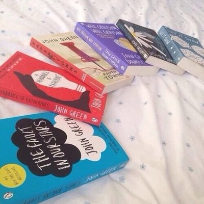 Tributo, divergente,cazadora de sombras, infinita, semidiosa, deliria, runner, disaster,efecto colateral. Glee,Teen Wolf,TVD,PLL,TWD. Maxon.