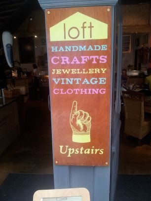 A new emporium of independent retailers specialising in lovely things for lovely people. Featuring @SimchaGallery, @Summerhouse_uk and @TwitWooVintage Boutique.