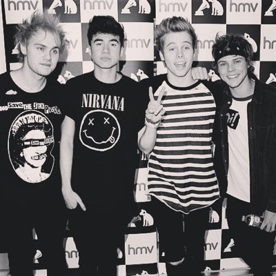 It's a free follow from @Crazy_Margaux so go follow her ! 
And #RT this link : https://t.co/wm21lhaIye