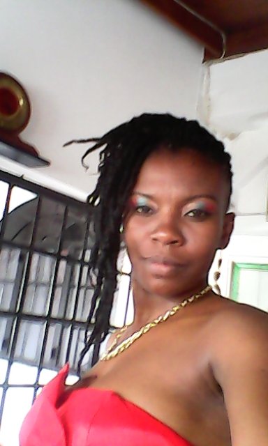 I LOVE TO SING , READ AND DANCE. MY FAVORITE SINGERS ARE MACHEL MONTANO , DESTRA GARCIA, BRITNEY SPEARS, BEYONCE, RIHANNA ,CELINE DION ,NICKI MINAJ, NELLY