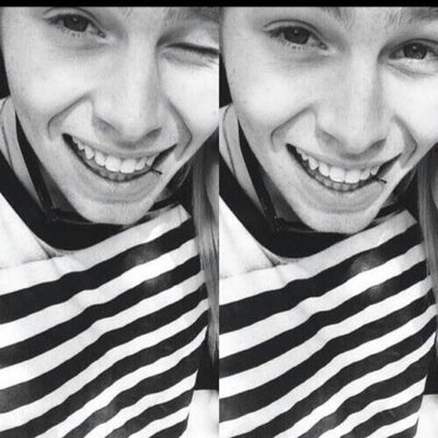 Ebony day☀️ - 18 - irish - 5sos☀️