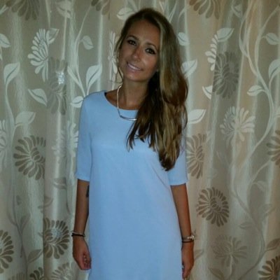 daniellewhiting's profile picture. Marketing Manager. 

Instagram: @daniellewhiting