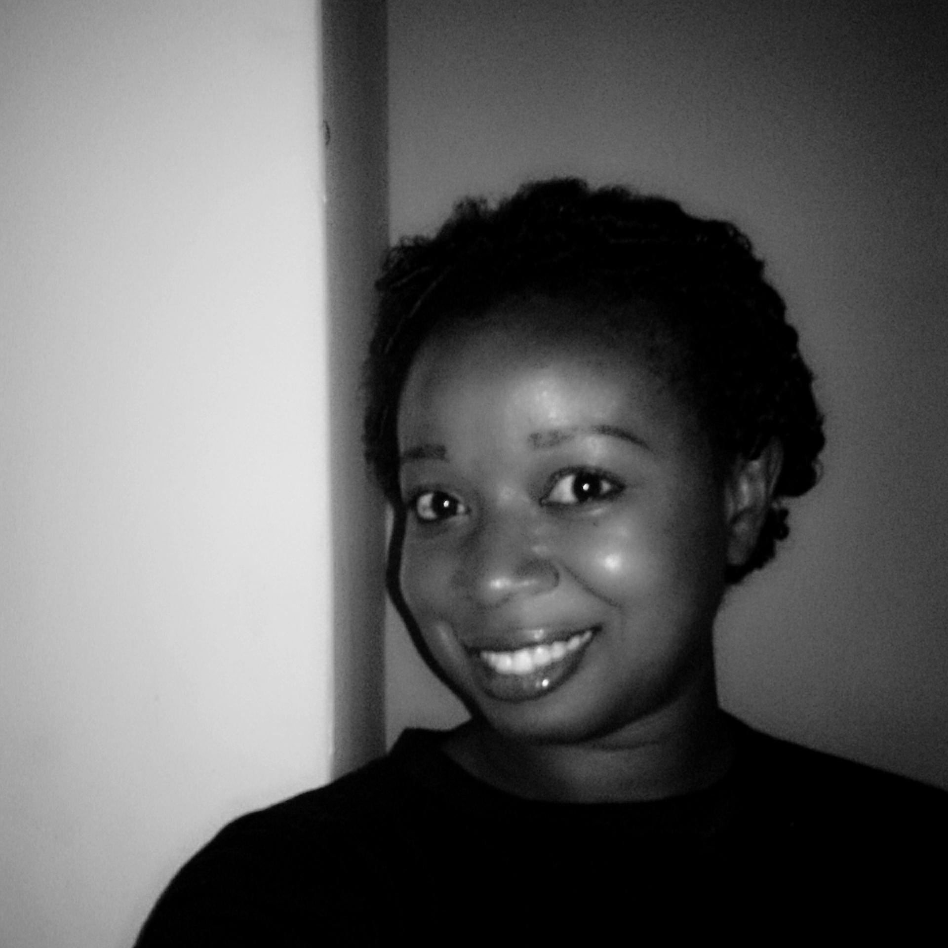 Am a creative person, a mom, wife and I LOVE God above all things. Am a tea lover