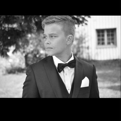 Viflat1's profile picture. Heeipådej

Hoooov!